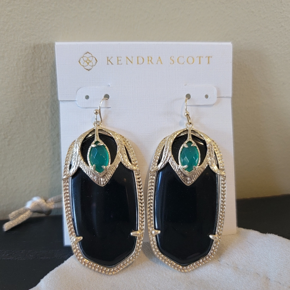 Kendra Scott Emmy Earrings - Picture 8 of 10